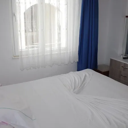 Apartahotel Gunisigi Apart Side