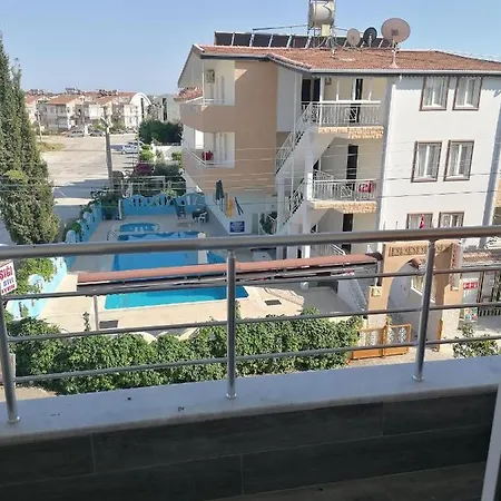 Hotel apartamentowy Gunisigi Apart