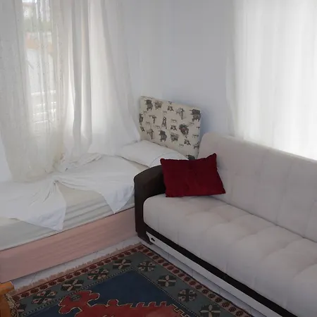 Gunisigi Apart סייד