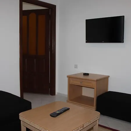 Aparthotel Gunisigi Apart *