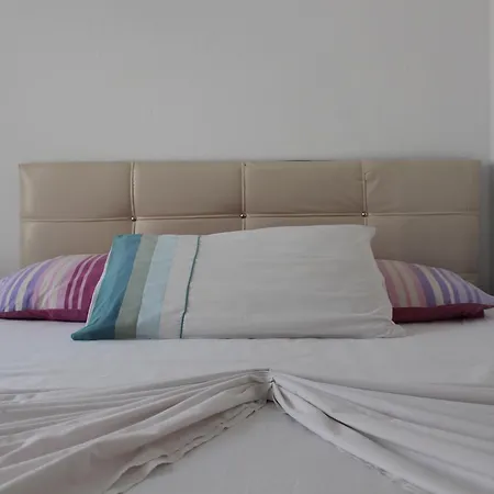 Aparthotel Gunisigi Apart *