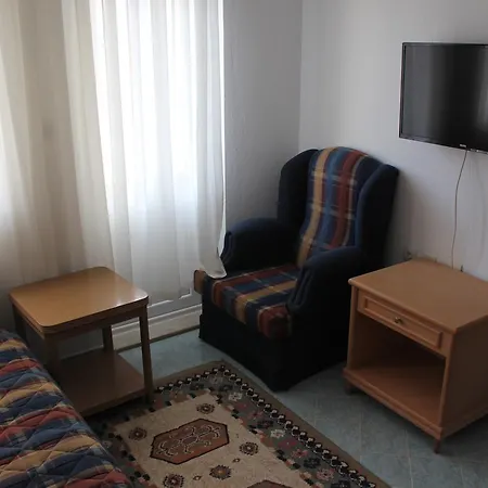 Gunisigi Apart * Side