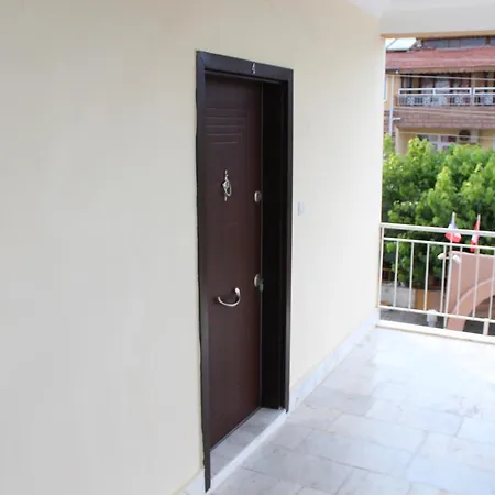 Aparthotel Gunisigi Apart *