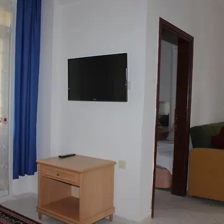 Gunisigi Apart * Side