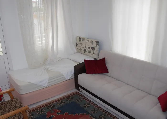 Gunisigi Apart סייד