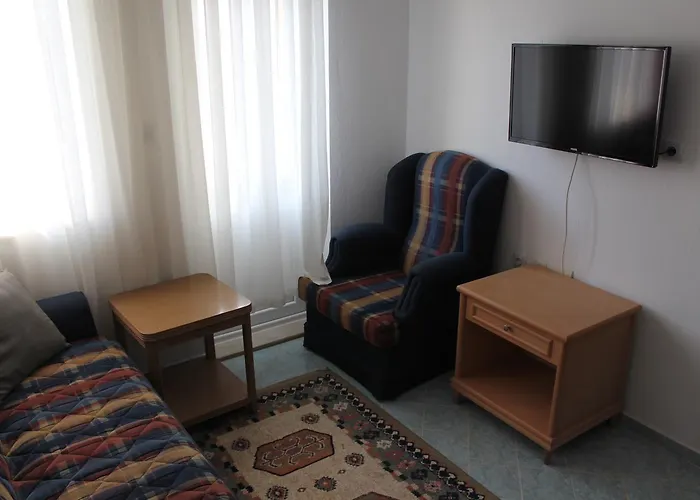 Gunisigi Apart * סייד