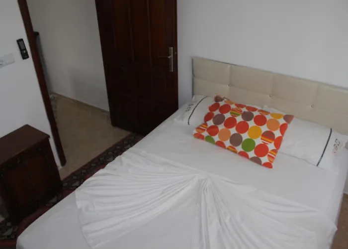 Gunisigi Apart Appart hôtel *